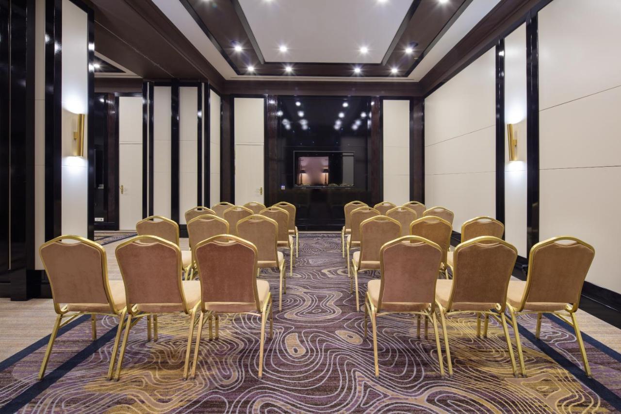 Hotel Hyatt Regency Biškek Exteriér fotografie