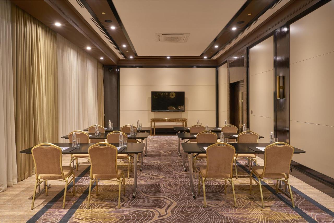 Hotel Hyatt Regency Biškek Exteriér fotografie